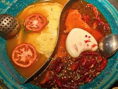 番茄牛油鸳鸯锅-吼堂老火锅(太古里总店)