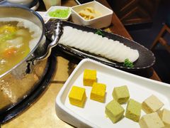 -左庭右院鲜牛肉火锅(金山万达店)