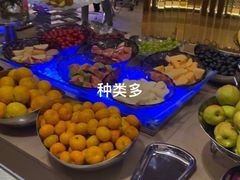 -荣誉国际酒店-云顶旋转餐厅