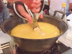 -鲜入围煮花胶鸡海鲜火锅