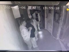 -荒岛实景沉浸密室(江汉路1店)