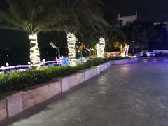 -亚龙湾亚泰商业街