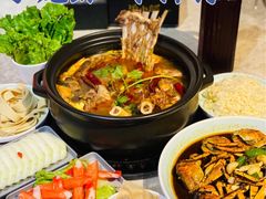 -沪小胖小龙虾(淮海中路旗舰店)