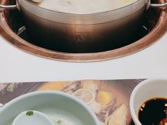 -洪氏嗨捞·猪肚鸡火锅(阳光天地店)