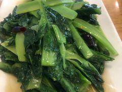 -兔行天下-鸿鹤鲜锅兔(中海国际店)