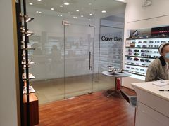 -LensCrafters亮视点·OAKLEY精选(静安嘉里中心店)