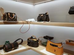 -海星奢选二手奢侈品手表包包鉴定回收寄卖(墨玉南路店)