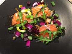 三文鱼沙拉-神户牛排餐厅MOURIYA(总店)