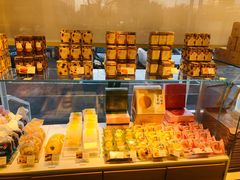 面包甜点陈列柜-好利来(宣武门店)