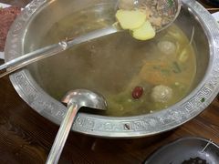 -乡土黄·鲜牛肉火锅·小龙虾(兴业街店)