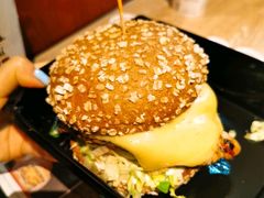 -The Habit Burger Grill 哈比特汉堡(复兴soho店)