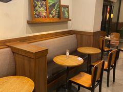 用餐区-星巴克(无锡百联奥特莱斯店)