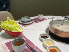 -洪氏嗨捞·广东猪肚鸡·椰子鸡火锅(西咸万象城店)