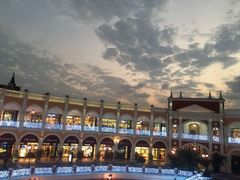 -佛罗伦萨小镇广佛名品奥特莱斯(疏港路店)