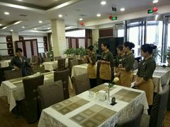 -华港雅阁酒店中餐厅·申汇轩