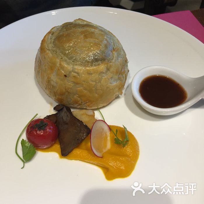 鹅肝惠灵顿牛排