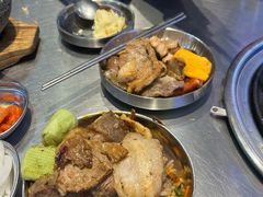 -哈哈碳都·牛肋条无限自助烤肉(台江万达店)