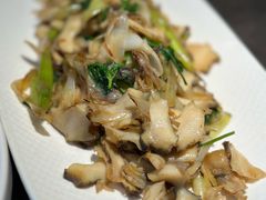 -五谷丰登农家院·地道胶东菜·海鲜烧烤(威海店)