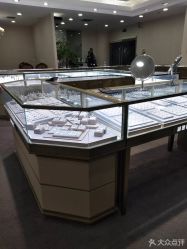 -威德钻石-克拉钻大本营(南京东路店)