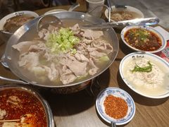 -肖四女乐山跷脚牛肉(南汇大学城生活广场店)