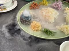 -得意咚瓜·顺德鱼生·冬瓜火锅(深圳首店)