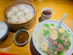 -馋三尺蟹粉小笼(人民广场店)