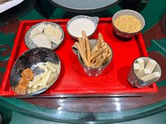 -九十九顶毡房(阜石路店)