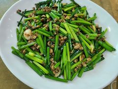 韭菜花炒蚬肉-正宗鸡饭粤香酒家(朱村店)