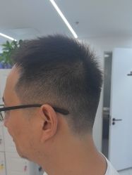 -V7 HAIR SALON