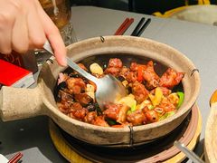 榄角啫啫排骨煲-小炳胜(卓悦中心店)