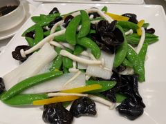 木耳山药炒蜜豆-凯悦酒家
