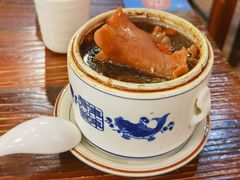 黑蒜竹丝鸡炖花胶-黄祥华养生堂·炖汤·营养蒸饭(岭南天地店)