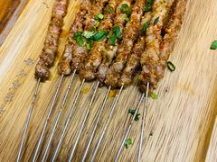 烤鲜牛肉串-串大叔炭火烤串·鸡西大冷面刀削面(总店)