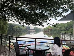 -上海怡沁园度假酒店