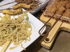-东口码头·烧鸽子·鱼头泡饼·地方菜(金鹰悦城店)
