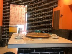 大堂-王老六铁锅炖鱼(长春路店)