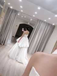 -不晚国际婚纱礼服