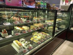 面包甜点陈列柜-爱纶蛋糕(山东路店)