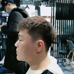 点击看大图 -MOVAN HAIR莫凡匠人发型屋
