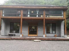 -星巴克(西安曲江银泰店)