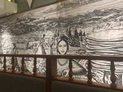 据服务员介绍这是纯手绘制作的壁画，才华╰╯-莲香西域·正宗新疆菜(龙华店)