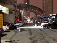 -长江国际商业购物中心·停车场