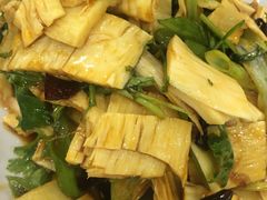 -瑞杰烧烤店·24小时营业(山东路店)