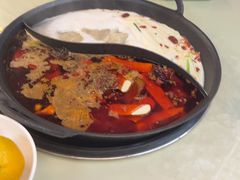 -赵美丽·重庆社区火锅·直营店(火车东站·中豪国际店)