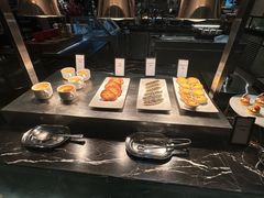 -广州万富希尔顿酒店·感趣自助餐厅·金秋蟹宴生蚝海鲜刺身