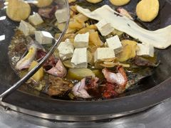 -屯老二农家铁锅炖·行业领军者(梅江店)