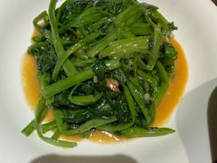 -炆艺乳鸽·煲仔饭大排档(望京来广营店)