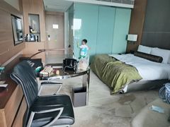 -上海滴水湖皇冠假日酒店