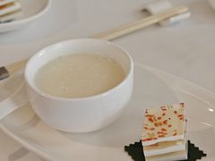 蛋白杏仁茶-香港龙凤楼(巨鹿路洋房店)