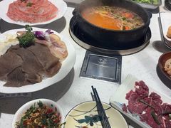 -贵府酸汤牛肉火锅·贵州老字号(飞山街店)
